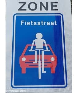 ما تعني إشارات شوارع الدراجات في بلجيكا اليوم